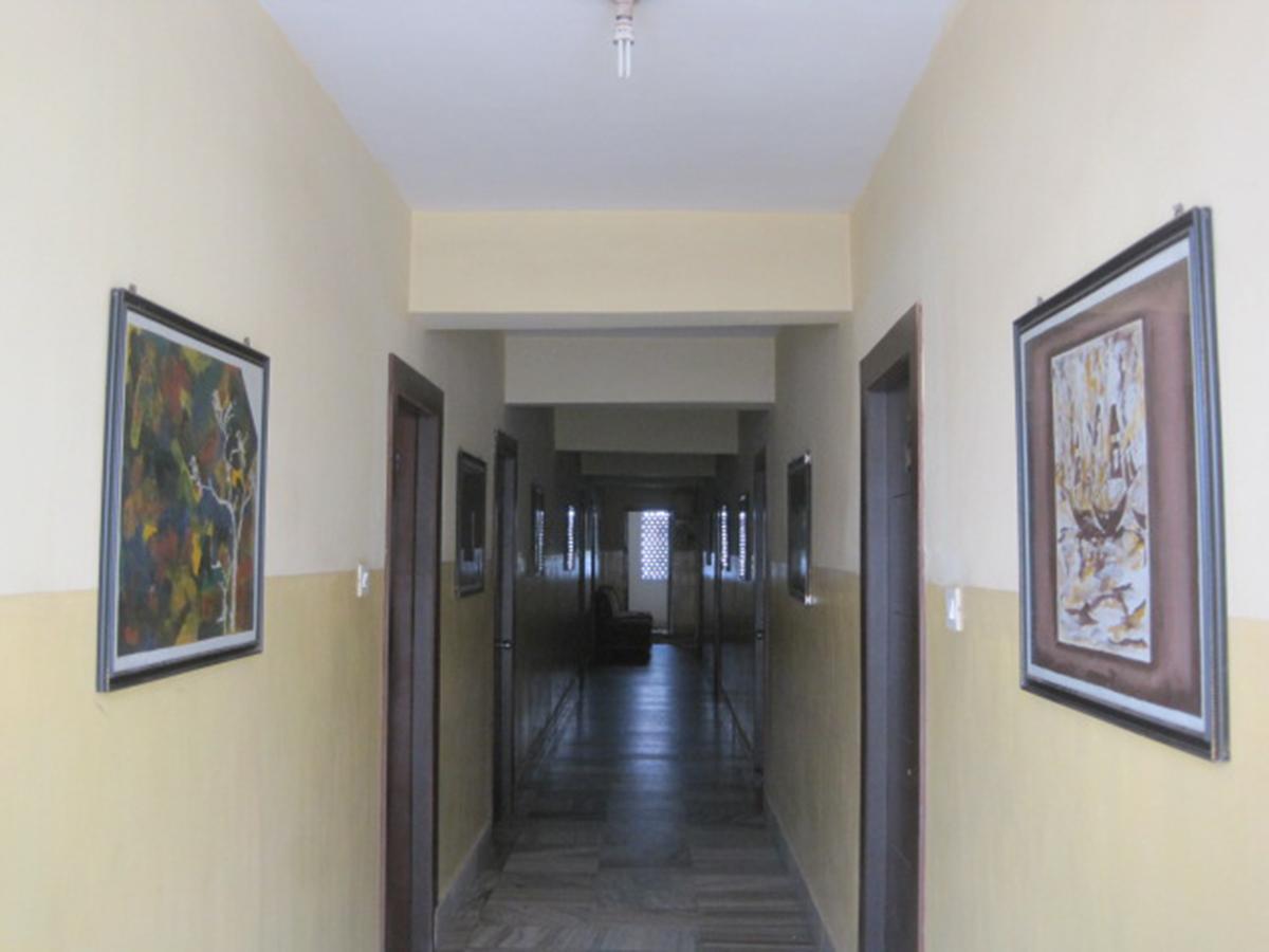 Hotel Arya Palace Puri Eksteriør bilde